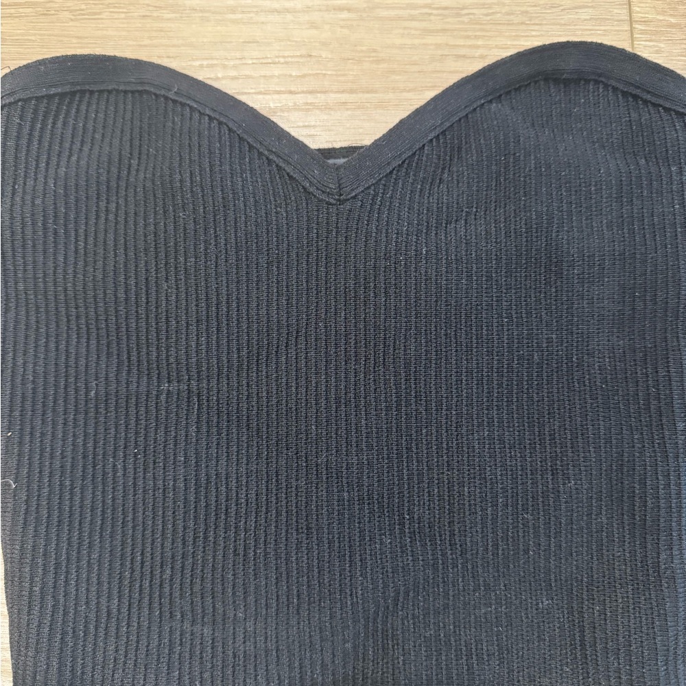 Black Ribbed Strapless Top - Picture 2 of 3